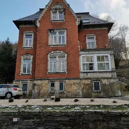 Ferienwohnung Rote-villa *